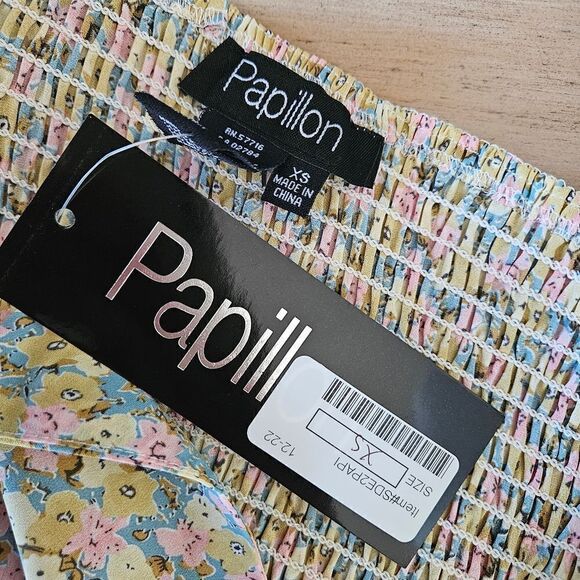 NWT papillon top - Picture 6 of 6